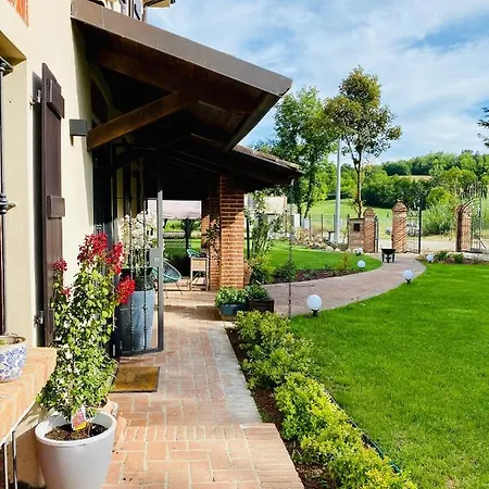 Il Basin Oda ve Kahvaltı Calliano (Piedmont)