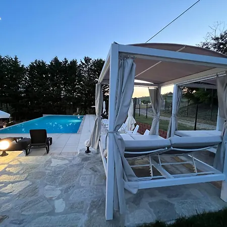 Alojamento de Acomodação e Pequeno-almoço Il Basin Calliano (Piedmont)